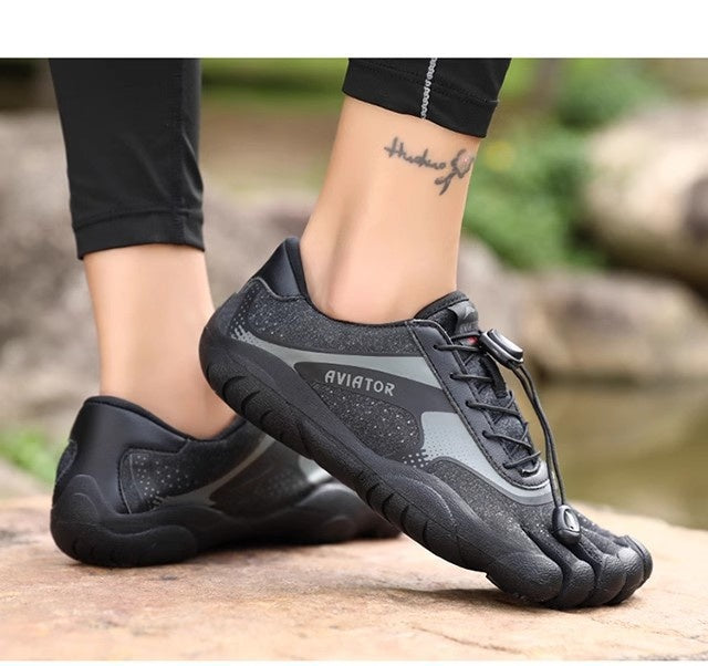 Comfortable Breathable And Lightweight Climbing Training Sneakers