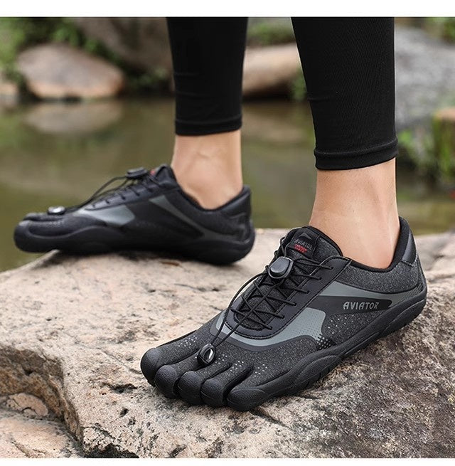 Comfortable Breathable And Lightweight Climbing Training Sneakers