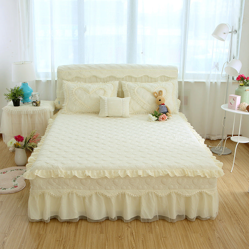 Non-slip mattress cover