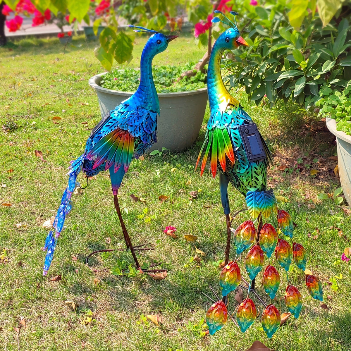 Solar Peacock Garden Statue – Metal Bird Sculpture with LED Lights, Outdoor Yard Art Decor for Patio, Lawn & Garden, Unique G