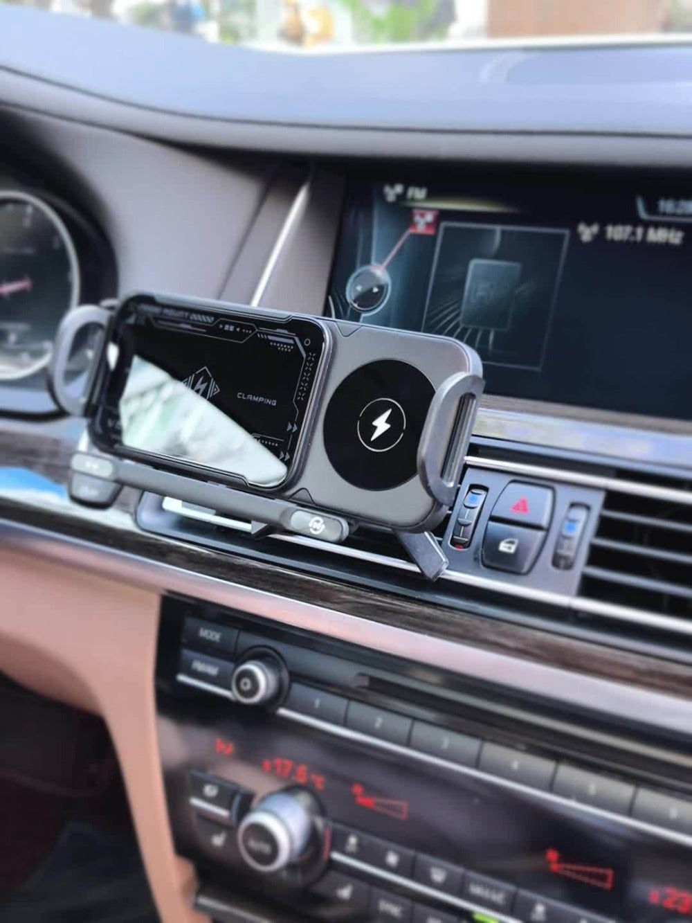 Dual-Coil Wireless Charging Car Mount with 15W Label, Fold-Screen Support and Three Configurations — image 11