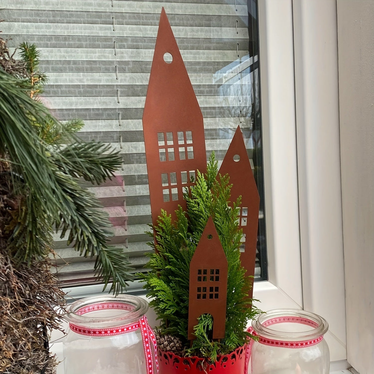 Garden Stakes | Rustic Metal Castle 3-Pack Yard Courtyard Balcony Decor — image 3