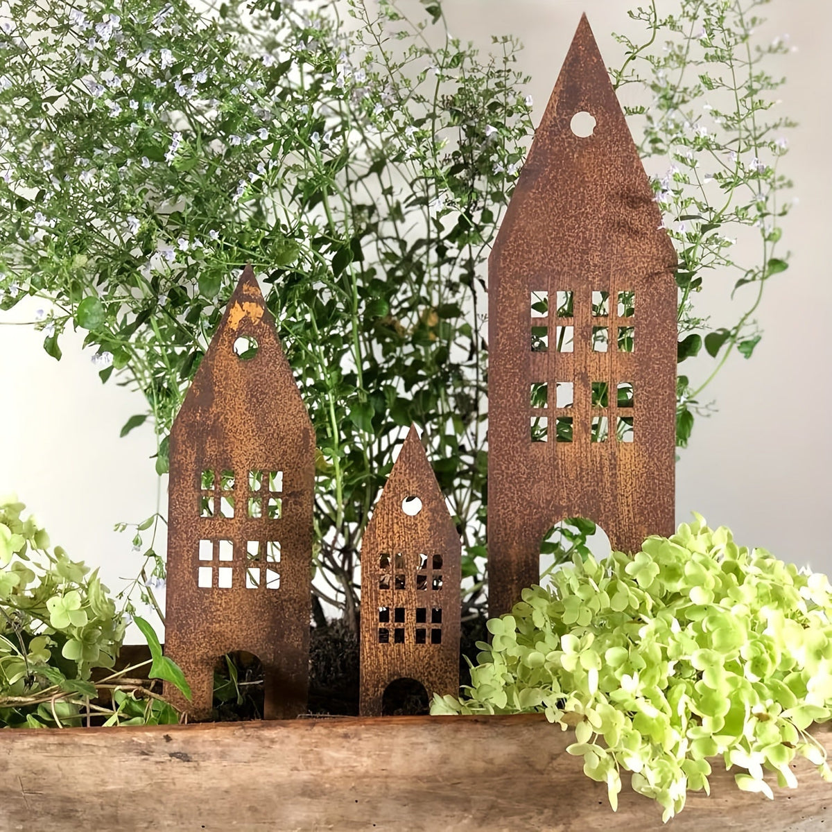 Garden Stakes | Rustic Metal Castle 3-Pack Yard Courtyard Balcony Decor — image 1