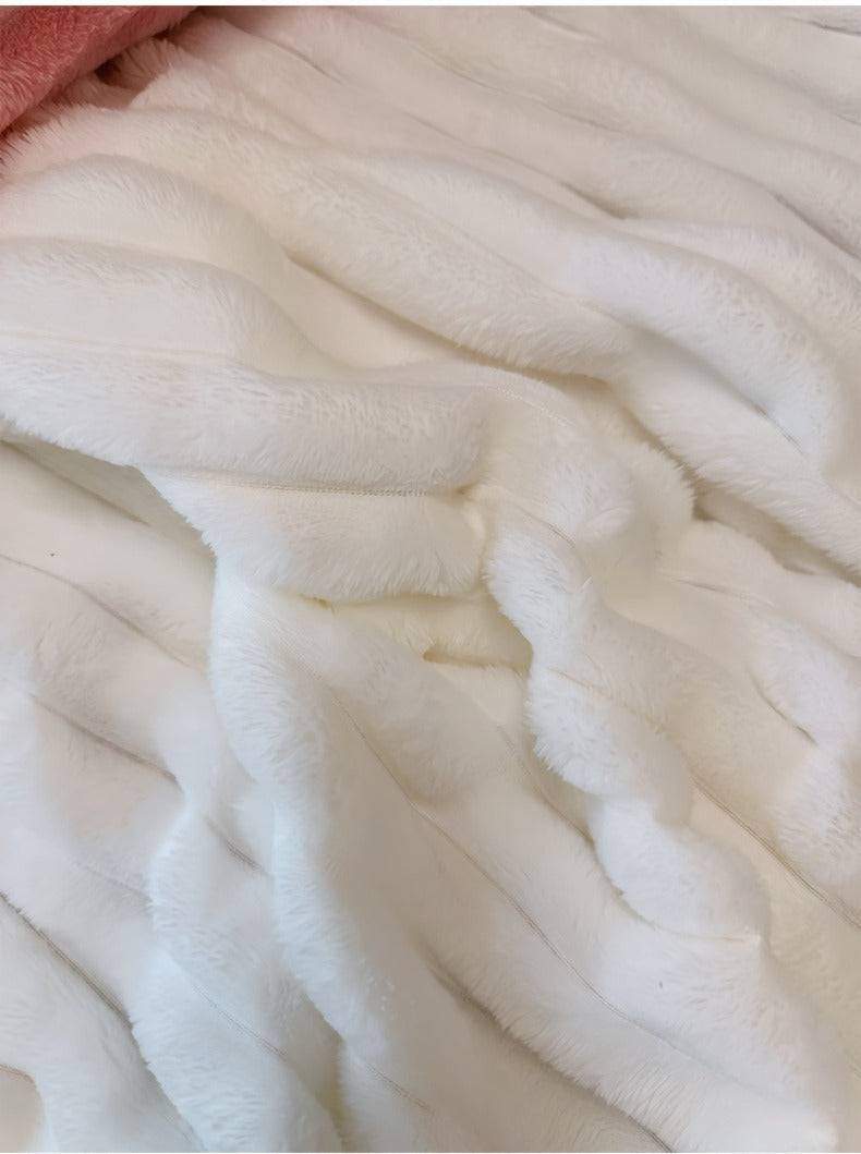 Fleece Blanket Double-Sided 3D Faux Rabbit Fur Throw – Ultra-Soft Thick 300-350g/m² for Home, Office, Travel & Camping — imag