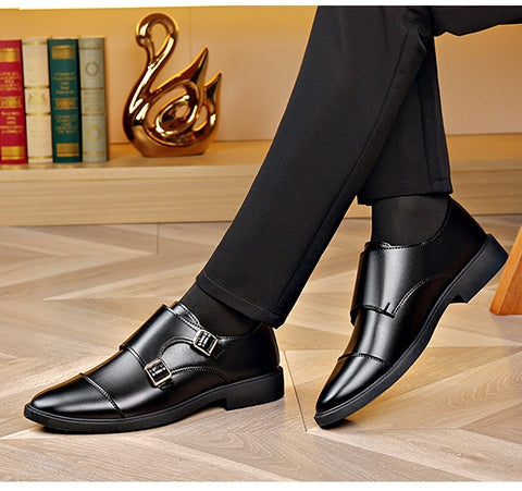 Large Size Soft Bottom Men's All-match Metal Slip-on Leather Shoes