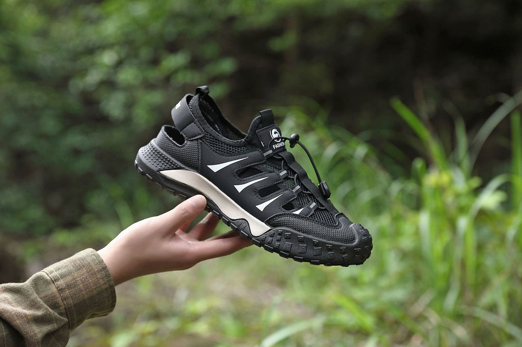 Outdoor Sports Upstream Dry Breathable Large Hole Mesh Surface Shoes