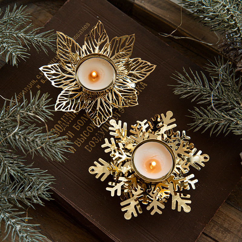 Christmas Golden Iron Candlestick Desktop Decoration Christmas Day Snowflake Decorations Table Arrangement