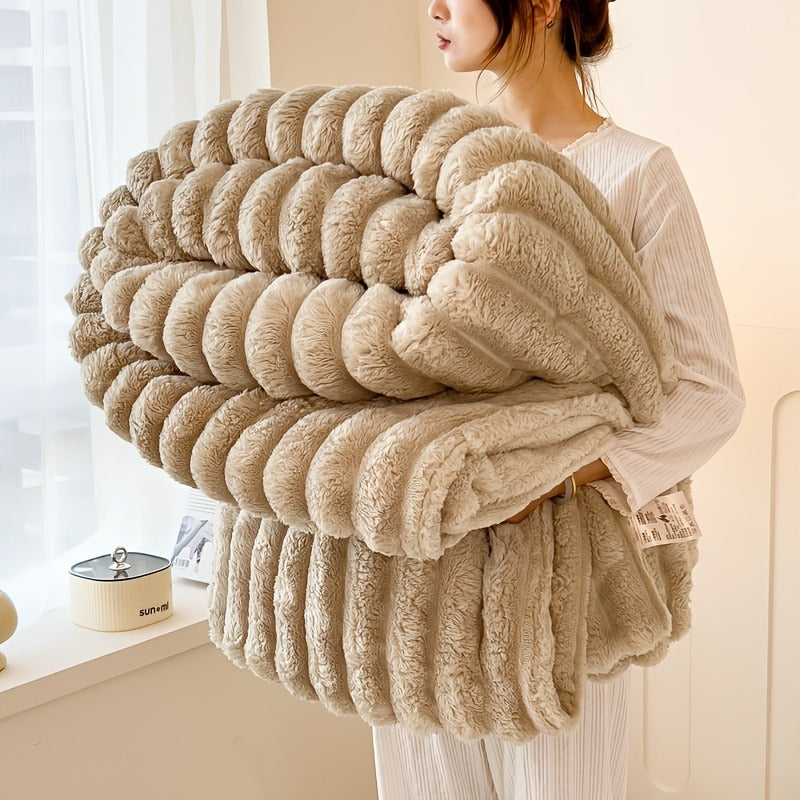 Fleece Blanket Double-Sided 3D Faux Rabbit Fur Throw – Ultra-Soft Thick 300-350g/m² for Home, Office, Travel & Camping — imag