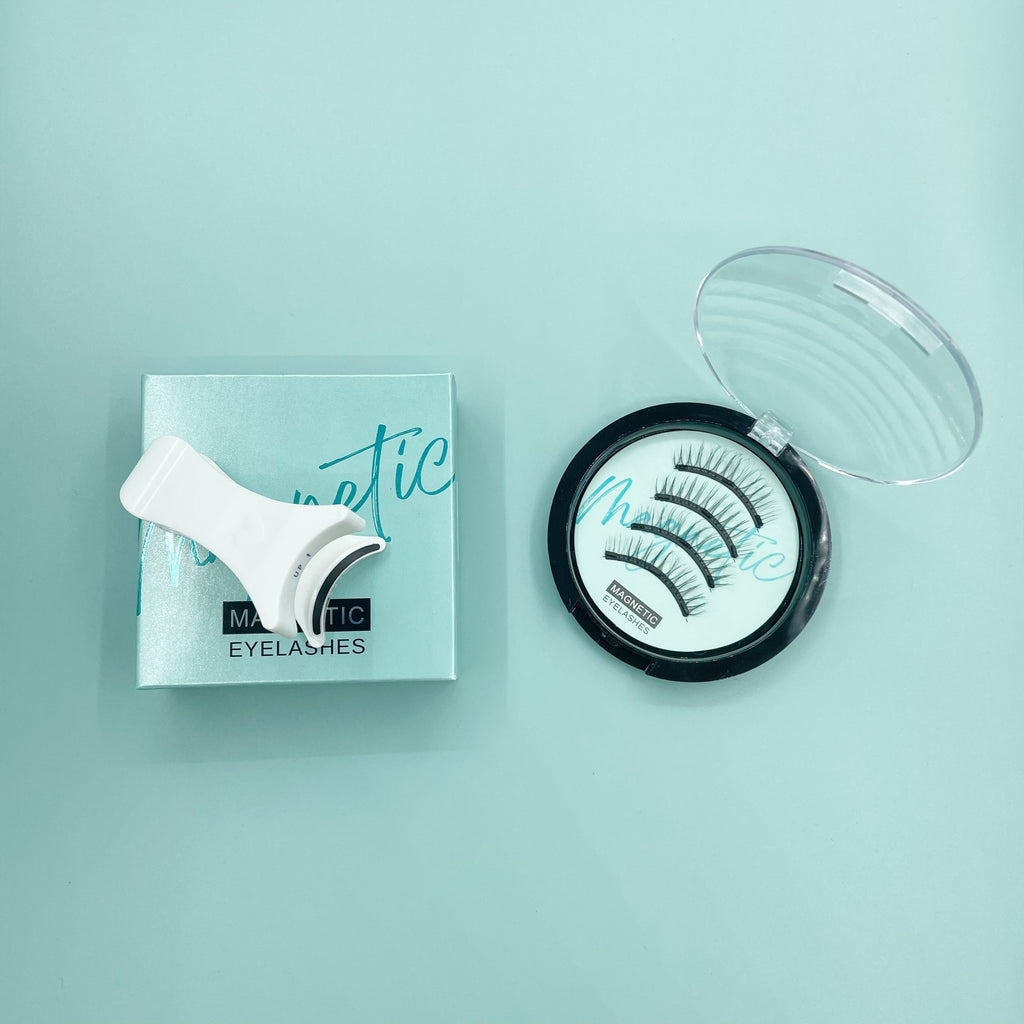 CX159-1 Natural-Style Magnetic False Eyelash Pair with White Curved Applicator and Round Case — image 1