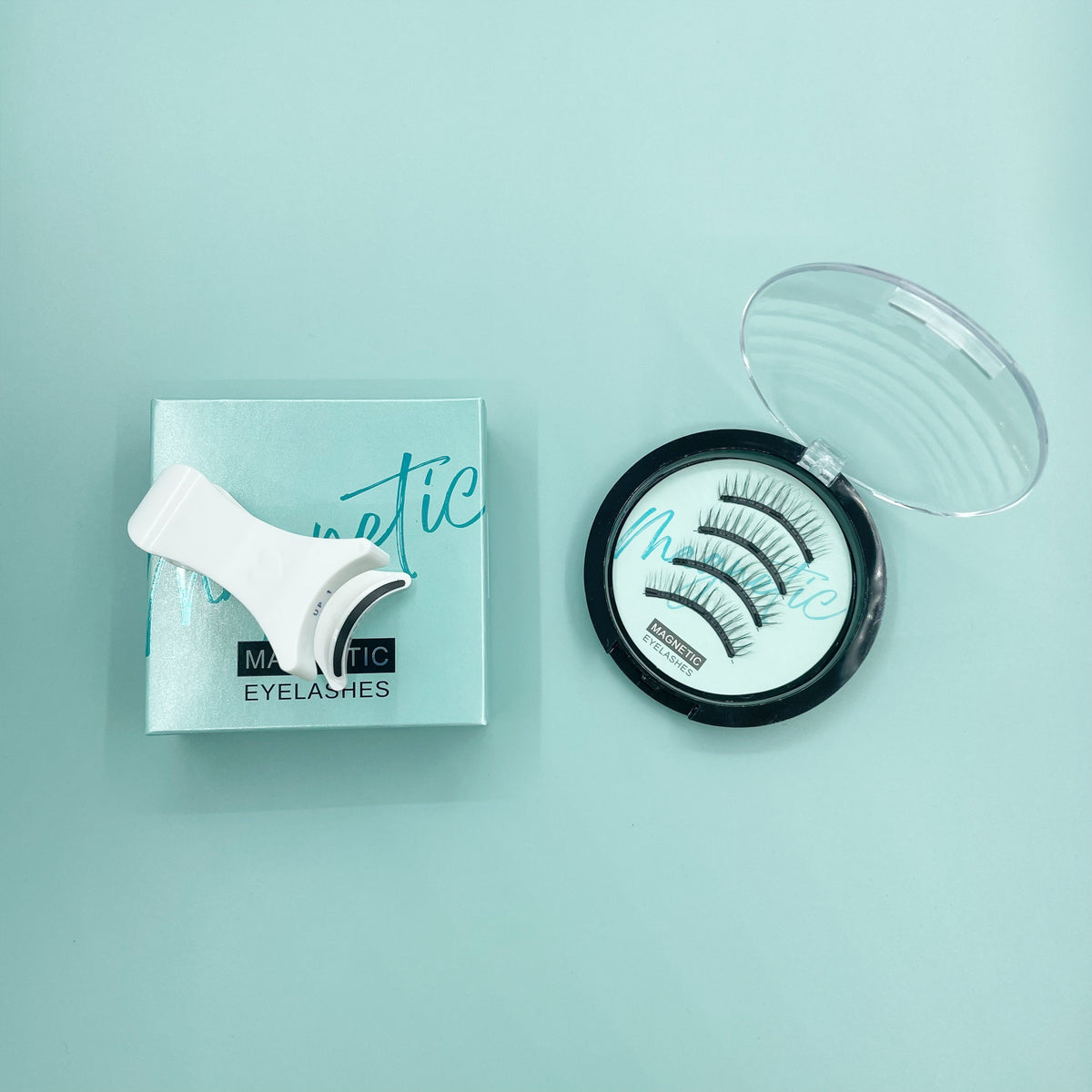 CX159-1 Natural-Style Magnetic False Eyelash Pair with White Curved Applicator and Round Case — image 1