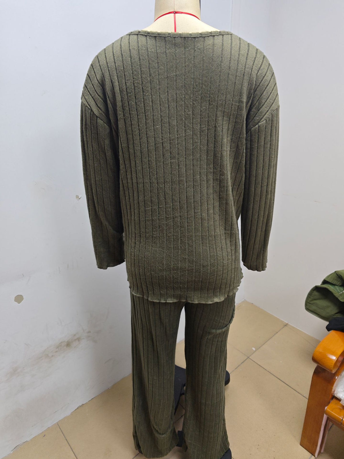 Long Sleeve V-neck Knitted Sunken Stripe Brushed Loose Leisure Suit