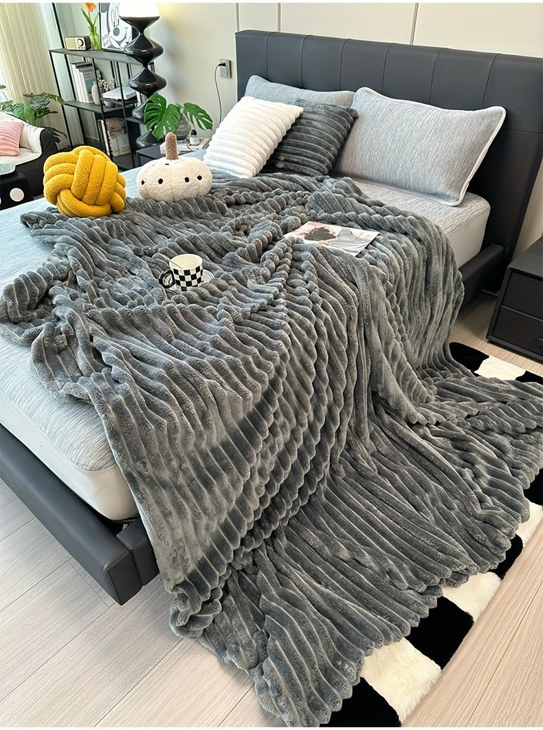 Fleece Blanket Double-Sided 3D Faux Rabbit Fur Throw – Ultra-Soft Thick 300-350g/m² for Home, Office, Travel & Camping — imag
