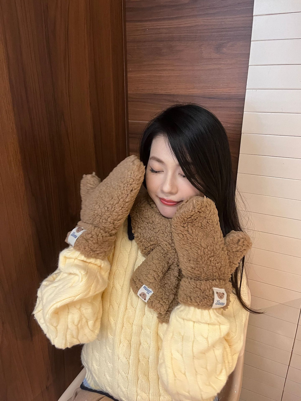 Cartoon Bear Plush Gloves Thickened Warm And Cute Scarf