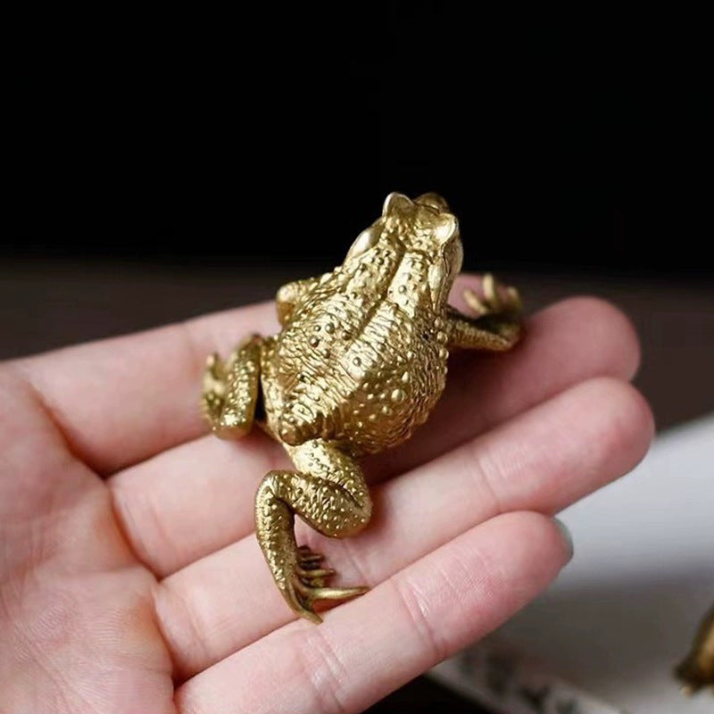 Brass Golden Toad and Toad Fortune Ornament Table Retro Frog Copper Toad Tea Tray Ornament
