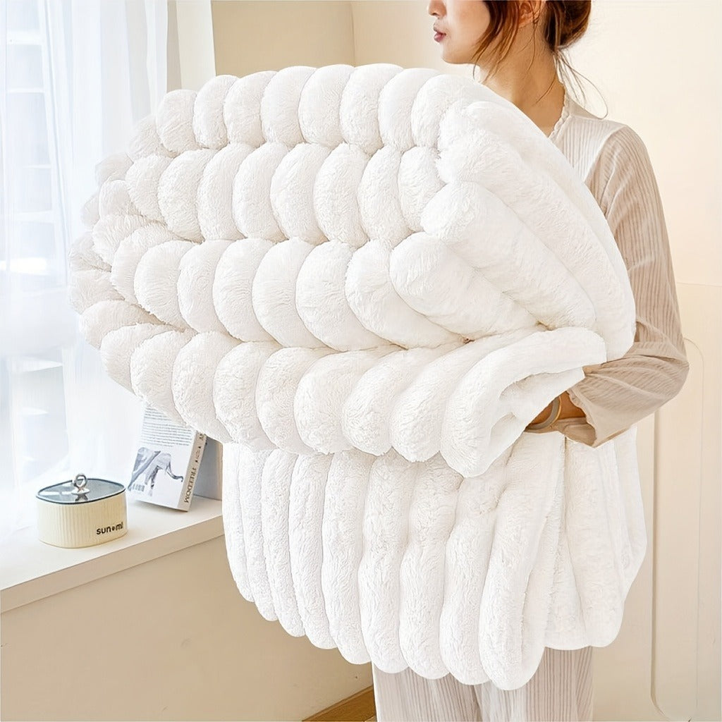 Fleece Blanket Double-Sided 3D Faux Rabbit Fur Throw – Ultra-Soft Thick 300-350g/m² for Home, Office, Travel & Camping — imag