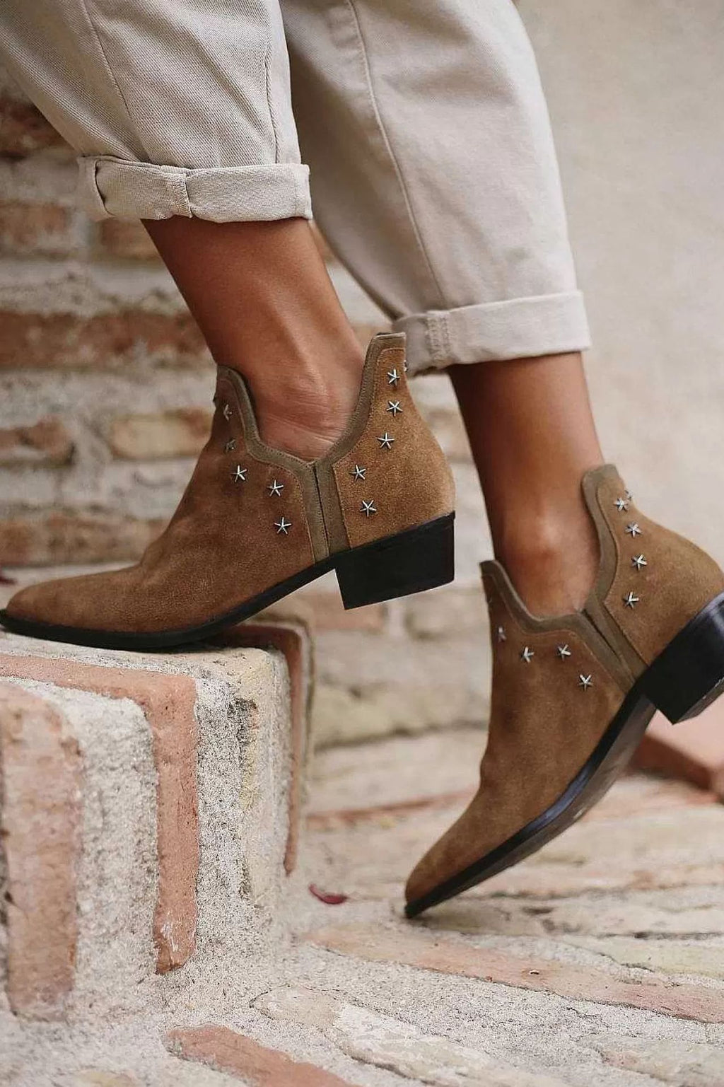 Fashion Ankle Boots With Metal Decoration Low Square Heel Large Size Ladies European And American Style