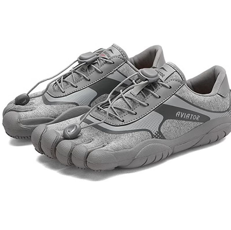 Comfortable Breathable And Lightweight Climbing Training Sneakers