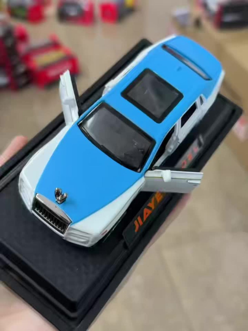 1:36 Scale Phantom Alloy Die-Cast Car Model with Openable Doors, Collectible Display Static Car Desktop Decoration — image 6