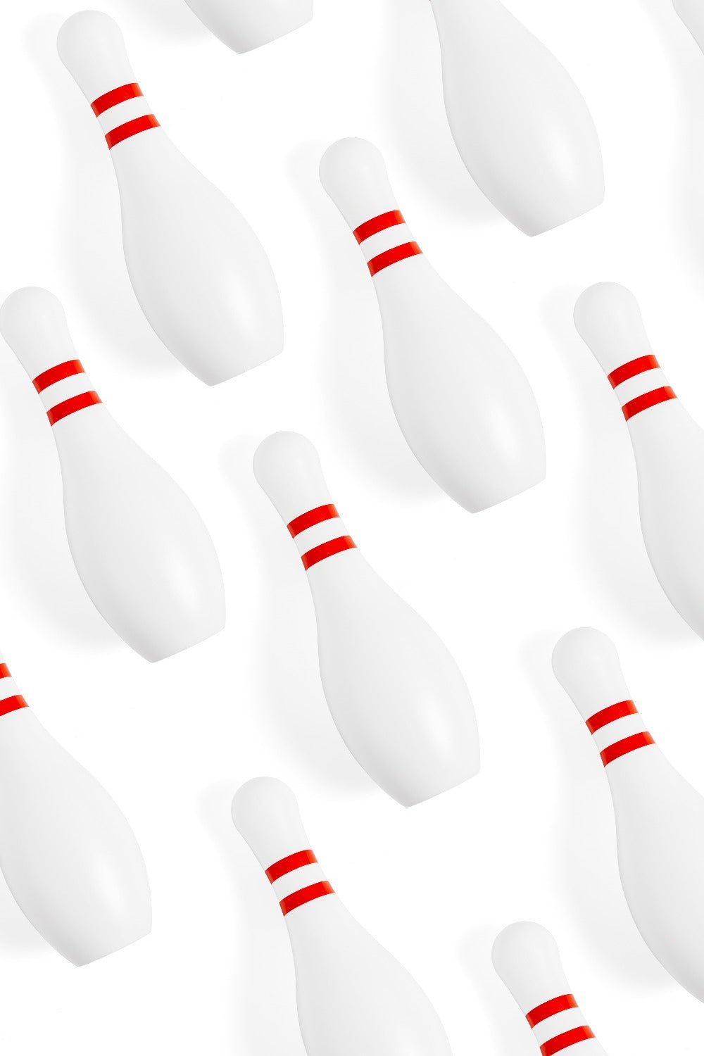 12-Piece Light-Up Bowling Set with 10 Glowing Pins, 2 Balls and 7.87-Inch Pin Height for Indoor or Outdoor Play — image 11