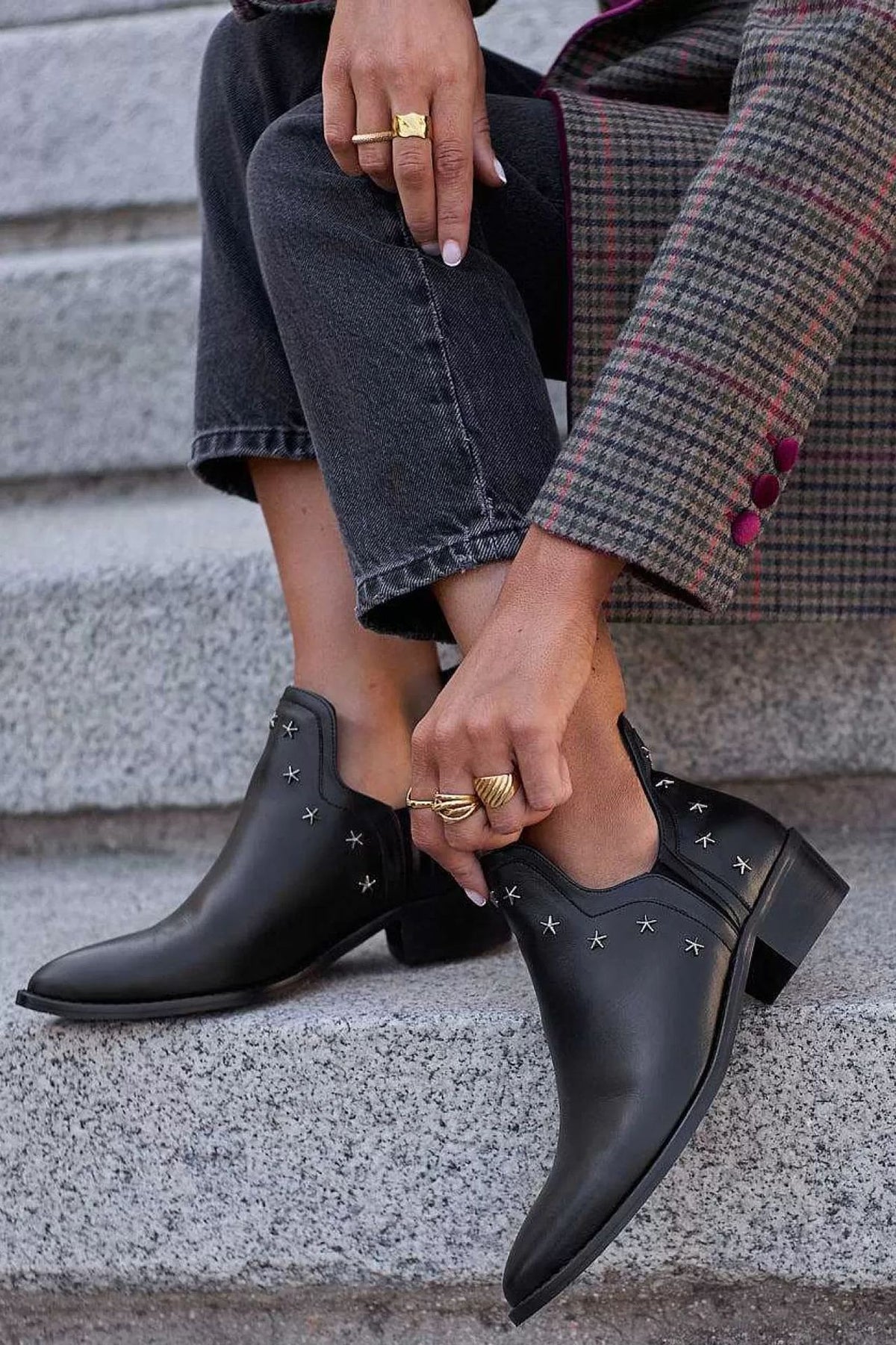 Fashion Ankle Boots With Metal Decoration Low Square Heel Large Size Ladies European And American Style