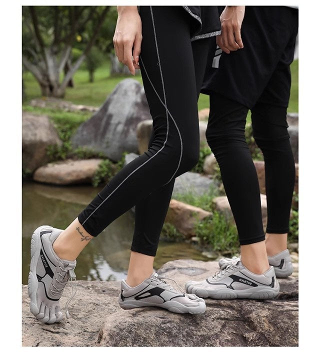 Comfortable Breathable And Lightweight Climbing Training Sneakers
