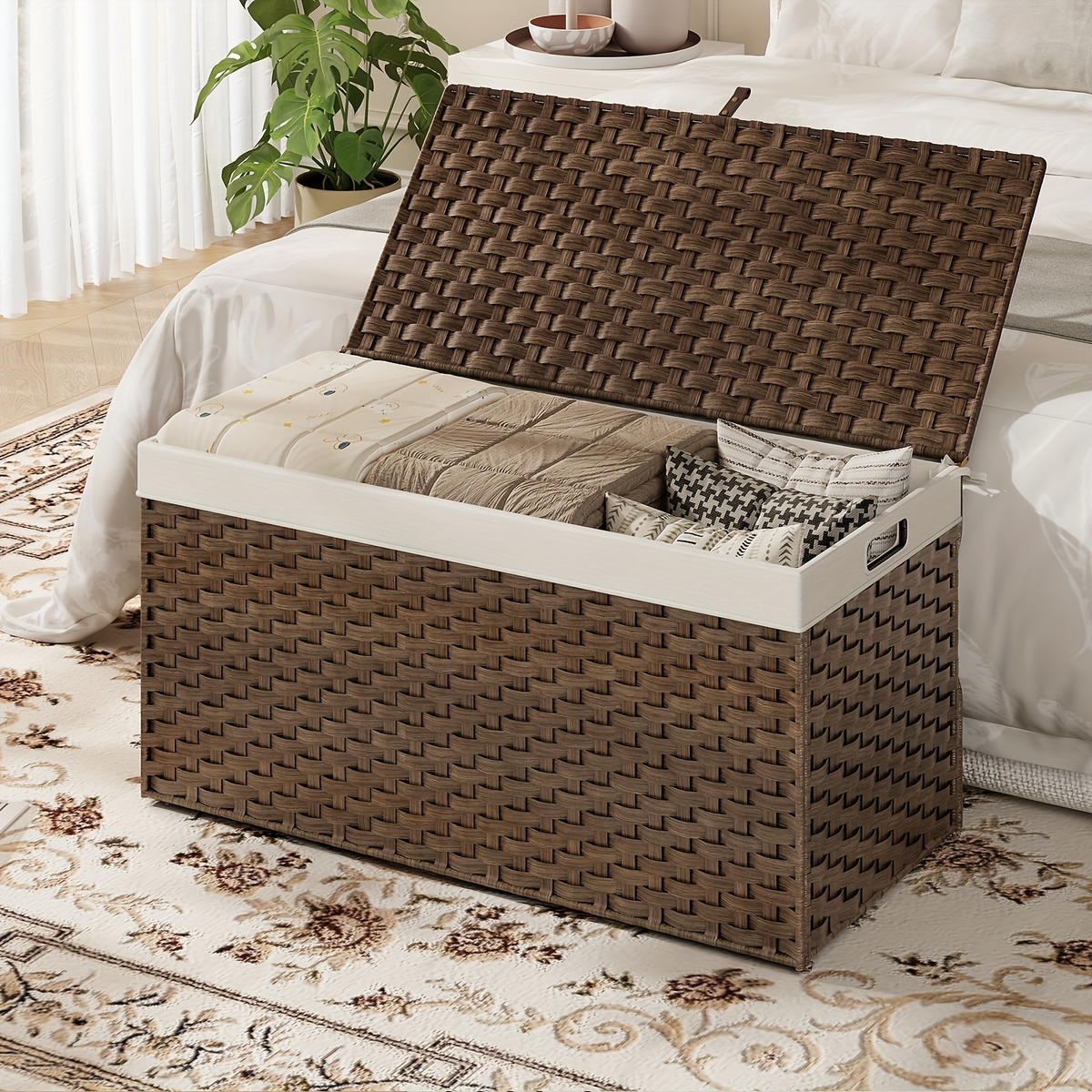 Large Wicker Storage Basket with Lid, Handles, Soft Lining, Metal Frame in a 220L Lidded Format — image 5