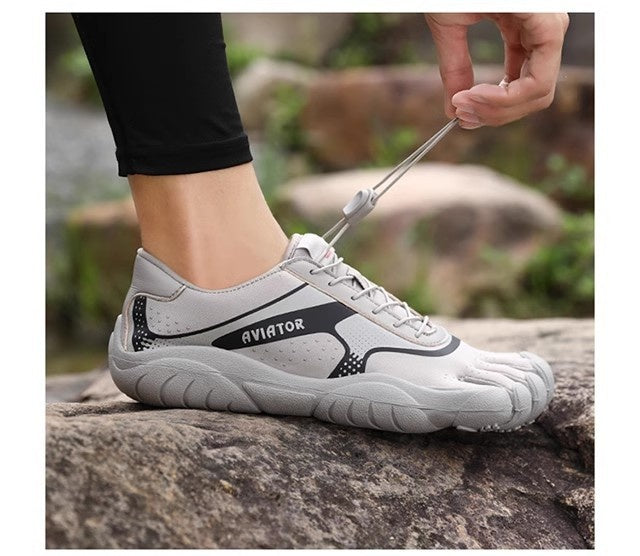 Comfortable Breathable And Lightweight Climbing Training Sneakers