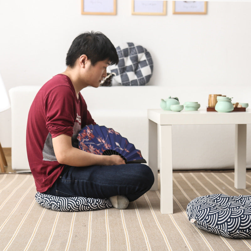 Round tatami cushion