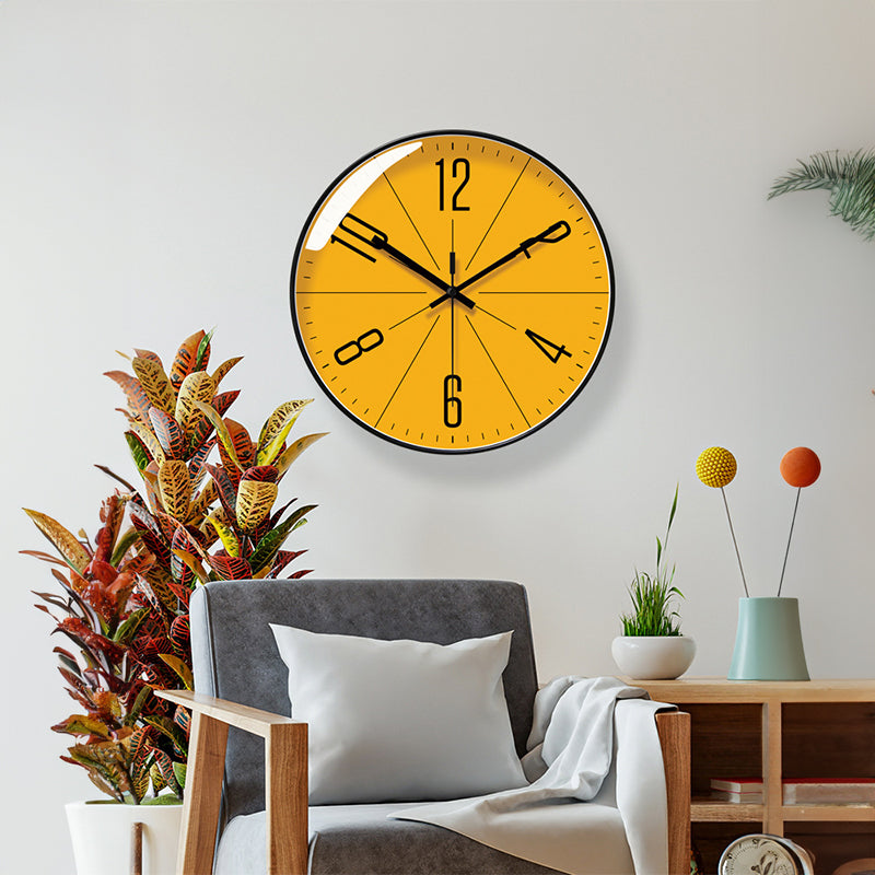 Brand - new 10/12 - inch modern wall clock. Its silent quartz makes it perfect for living rooms.