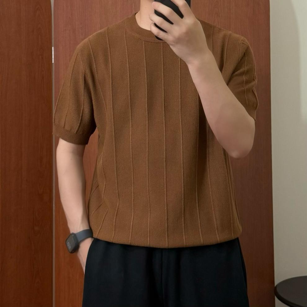Crisp Solid-color Knit T-shirt
