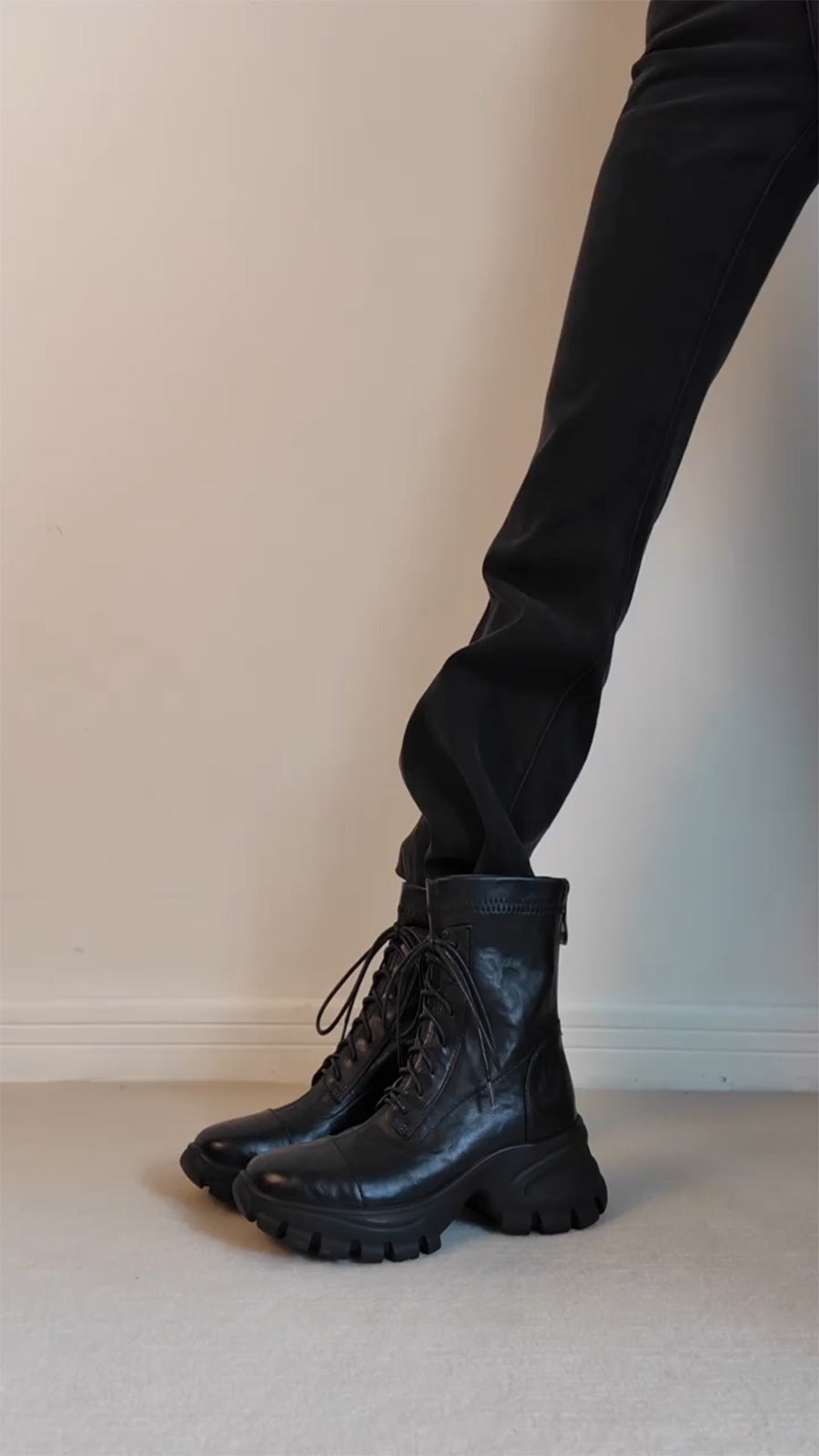 New Stylish Versatile Black Thick-soled Back Zipper Lace-up Motorcycle Boots