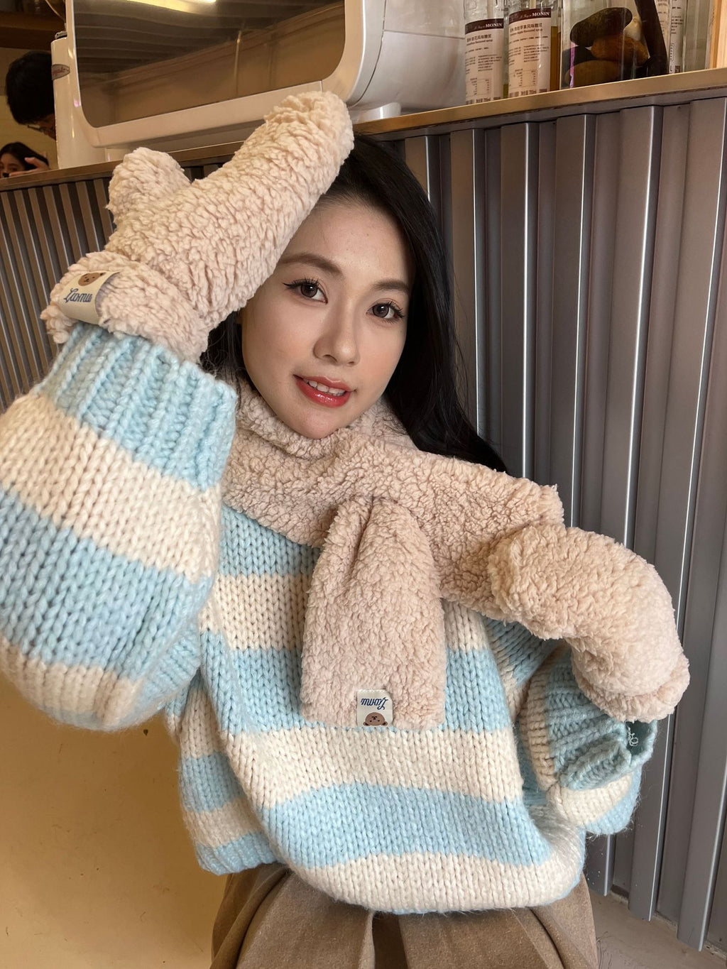 Cartoon Bear Plush Gloves Thickened Warm And Cute Scarf