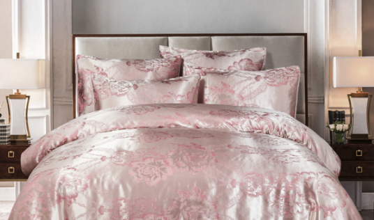 Three-piece bedding set