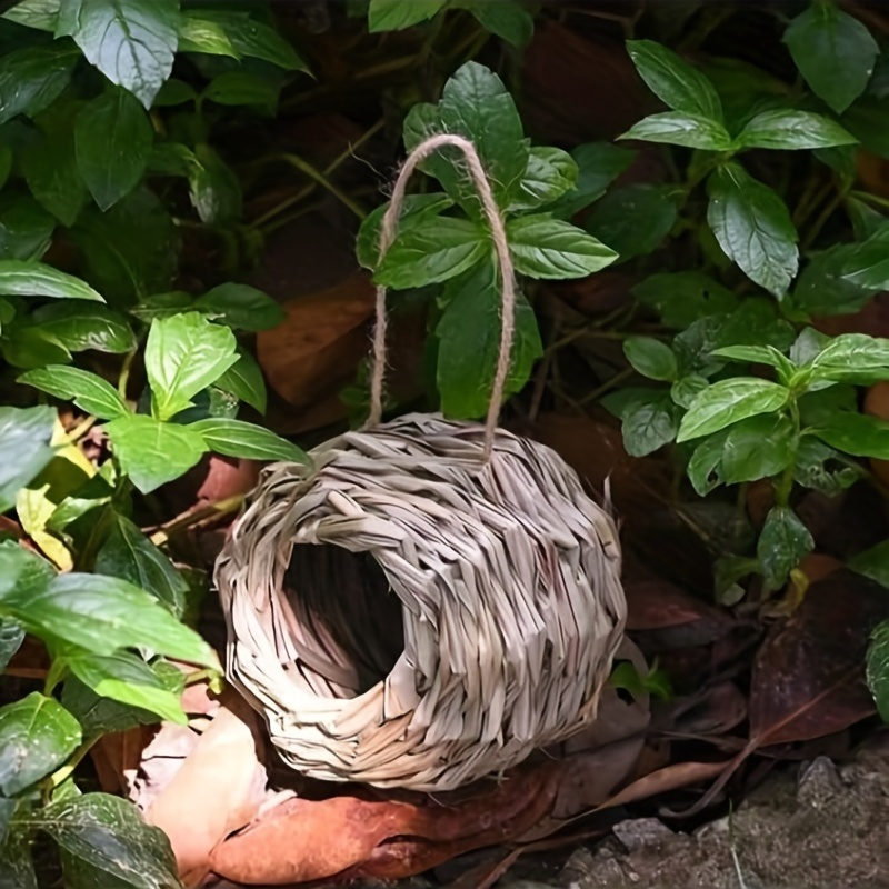 Hummingbird Nest House Handwoven Outdoor Garden Patio Bird Nest – Spherical Design Comfortable Nesting Shelter for Small Bird
