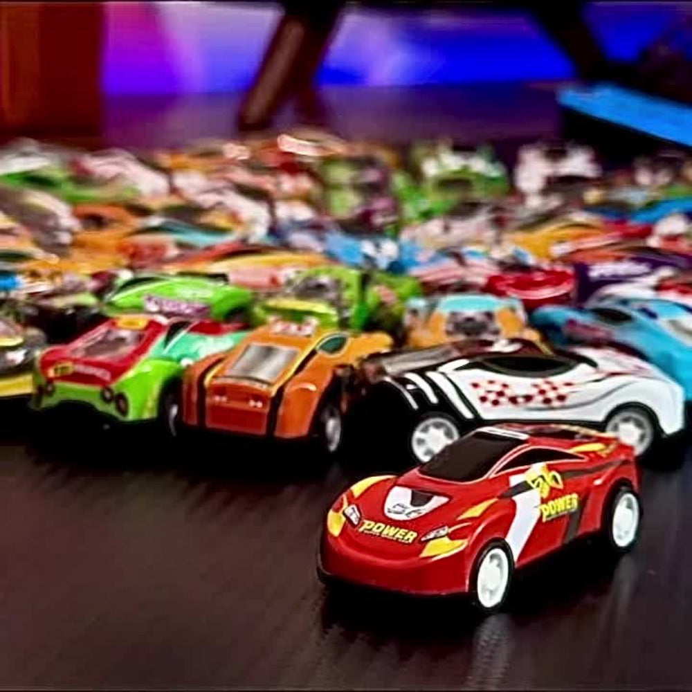 64 Pcs Pull Back Toy Car Set with City Map, Traffic Signs & Storage Box, 56 Mini Die-Cast Vehicles for Kids Boys Girls Ages 3