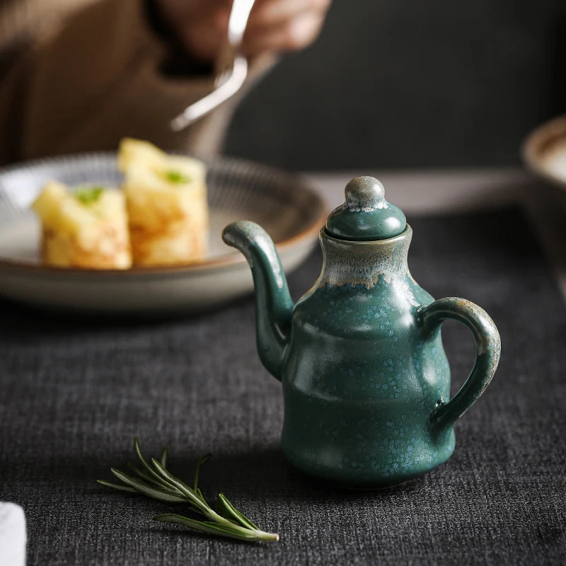 Ceramic Blue and White Kuibai Oil Pot Vinegar Bottle Oil Bottle Vinegar Pot Seasoning Pot Soy Sauce Hotel Restaurant