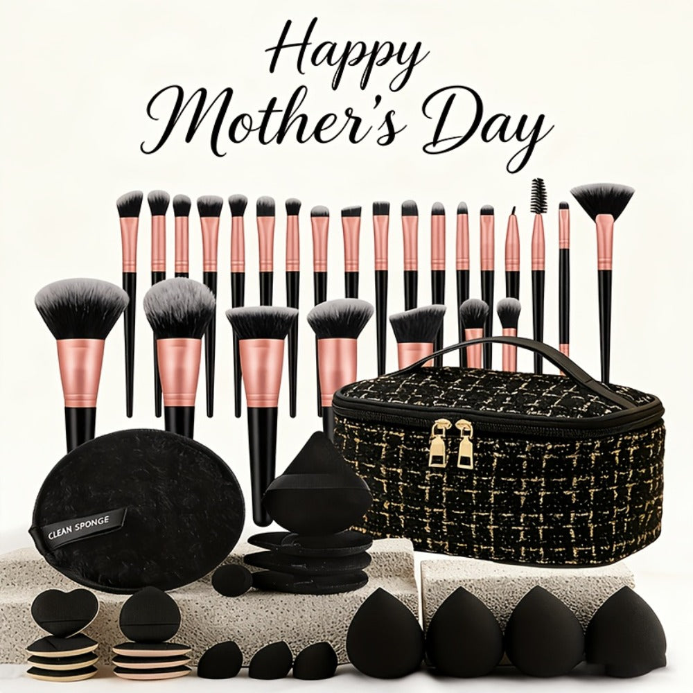 Makeup Brush Set, 47-Piece Cosmetic Kit with Wash Bag, Brush Sleeve, Butterfly Hair Band and Wrist Strap — image 2