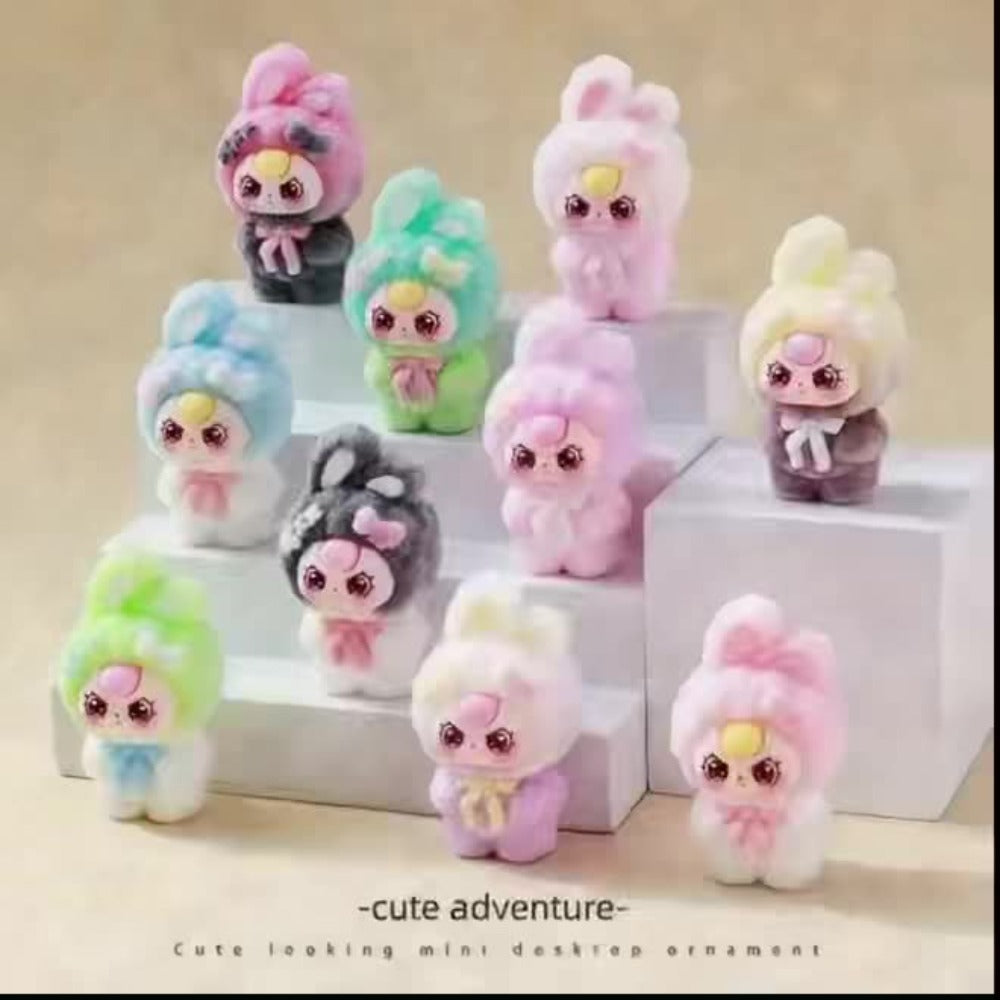 Cute Flocked Plush Mini Dolls 10pcs – Car Dashboard & Desktop Decoration, Random Mixed Colors, Fun Car Interior Accessory & O