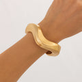 Irregular edged spring bracelet ins wind metallic folds Bracelet smooth surface - V.I.P Digital Presence