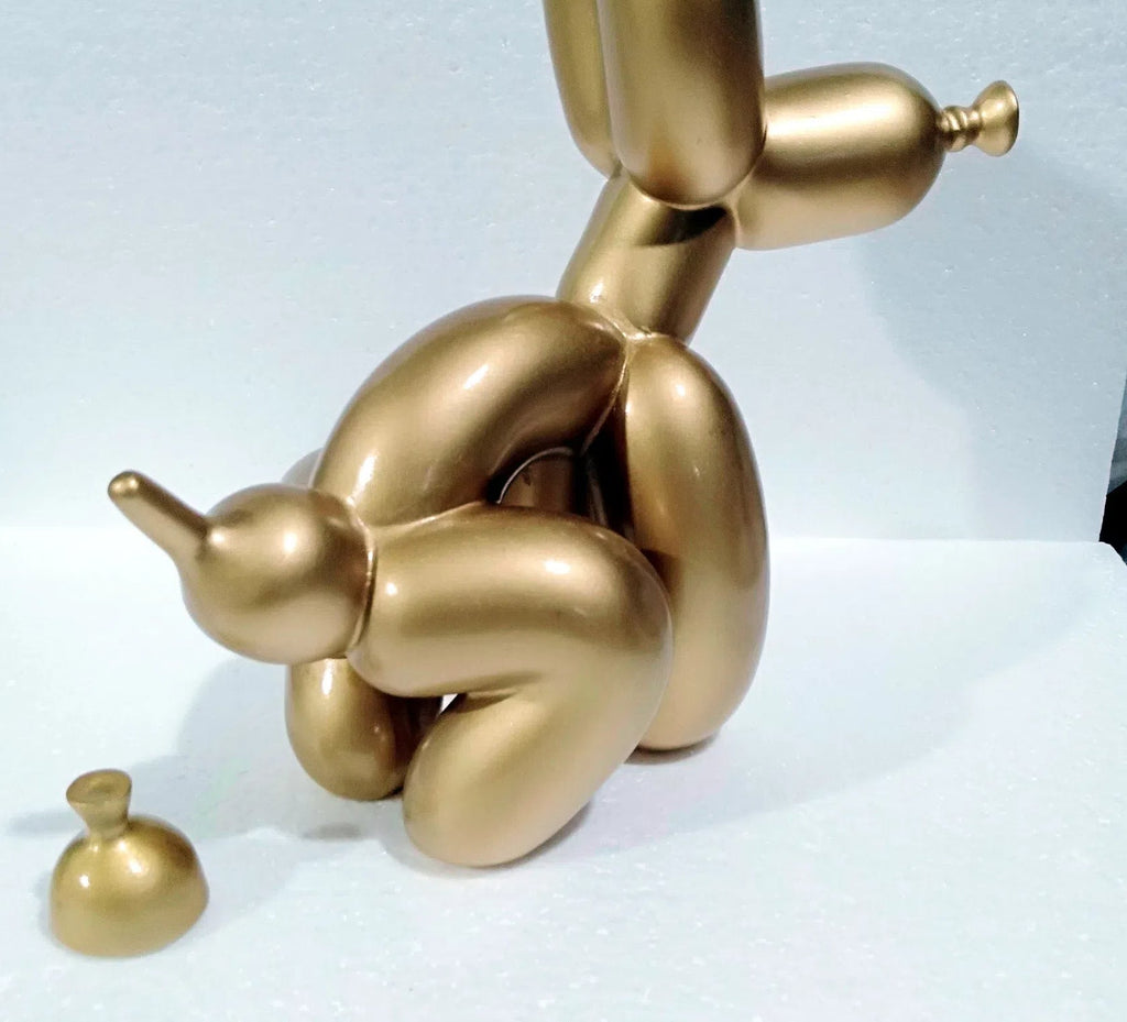 Poop balloon dog
