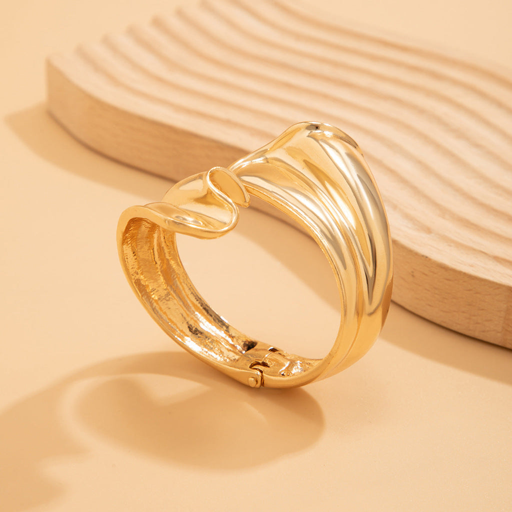 Punk style exaggerated irregular folds personalized winding fish tail bracelet Bracelet - V.I.P Digital Presence