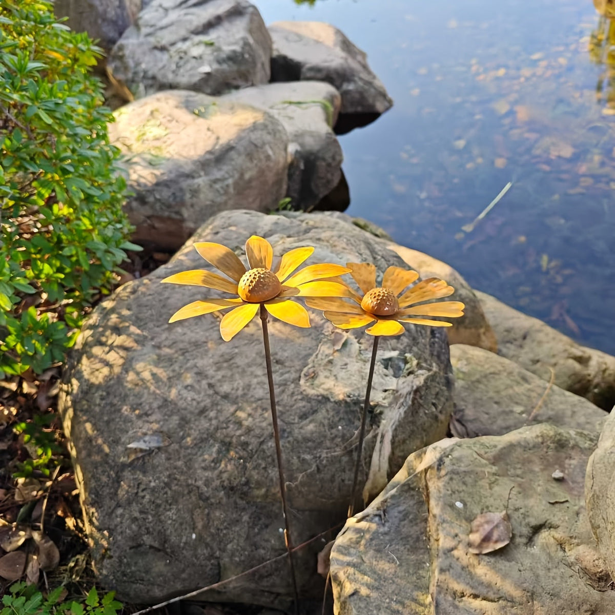 Rustic Metal Daisy Garden Stake with Chamomile or Daisy Flower Style for Pots, Beds and Yard Displays — image 6