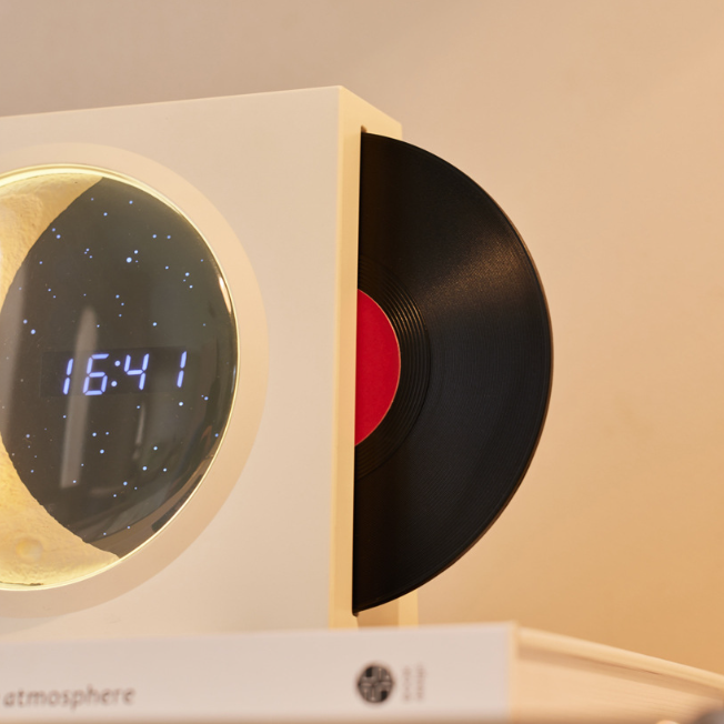 Moon Clock Bluetooth Speaker Vinyl Nostalgic Feelings High Volume Small Speaker