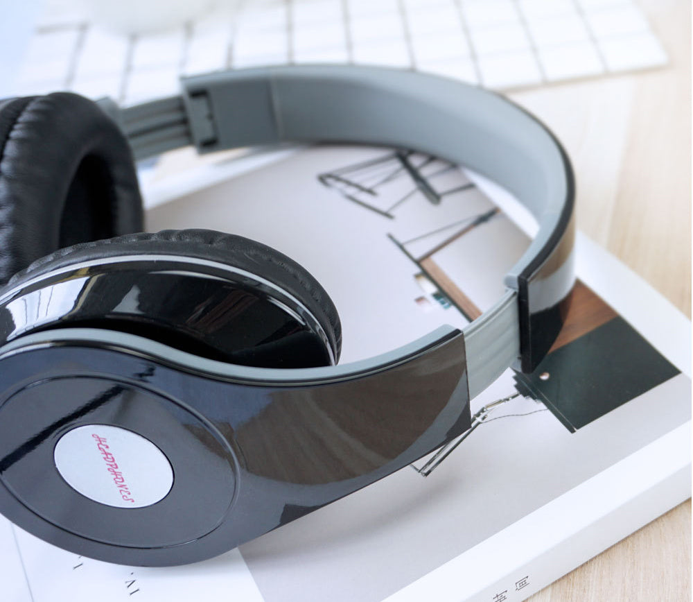 Wired Gaming Headphone Heavy Bass Music Headset Wired Control Computer Mobile Phone Universal Headset
