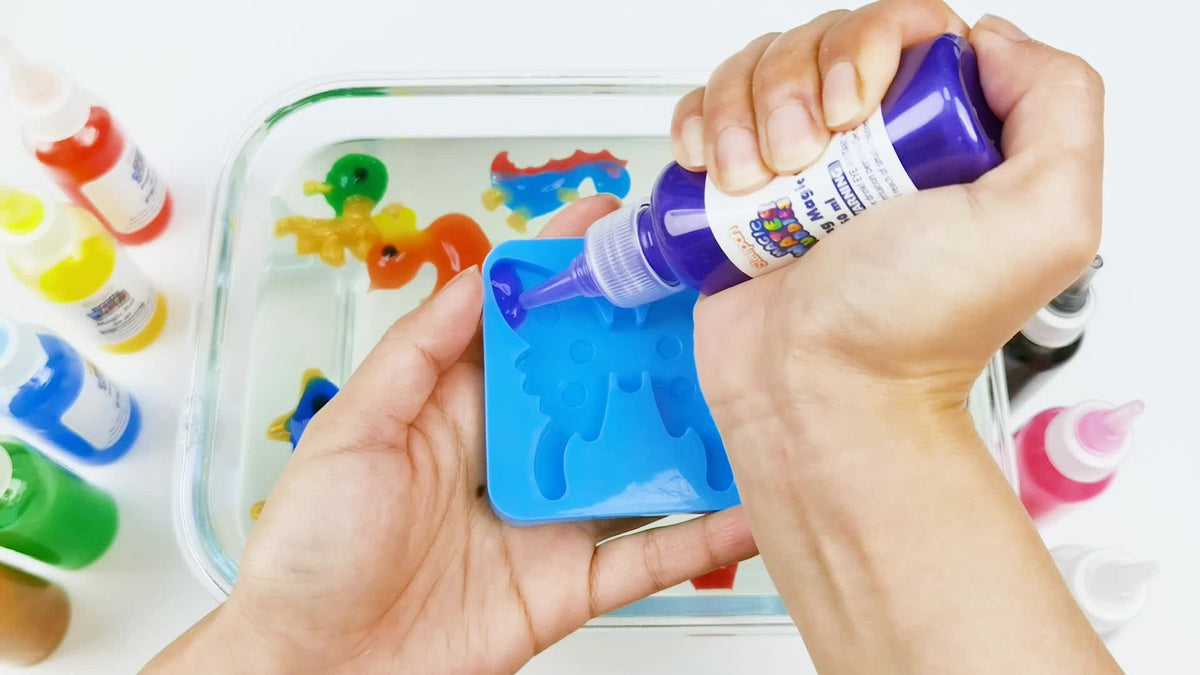 Magic Water Gel Creature Craft Kit with Ten Color Gels, Six Molds, Mixing Powders and Lidded Display Jar — image 9