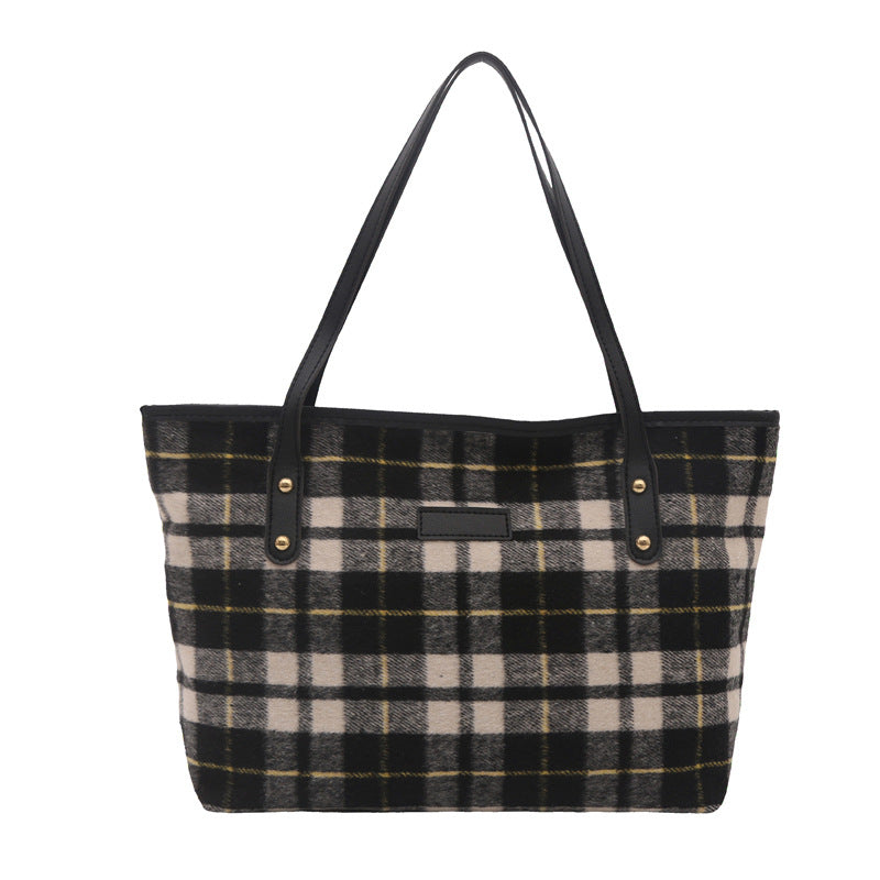 Largecapacity Shoulder Commuter Bag