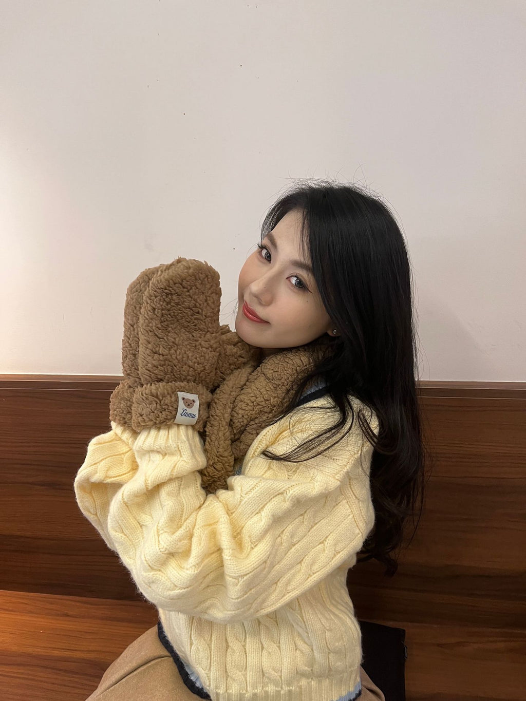 Cartoon Bear Plush Gloves Thickened Warm And Cute Scarf