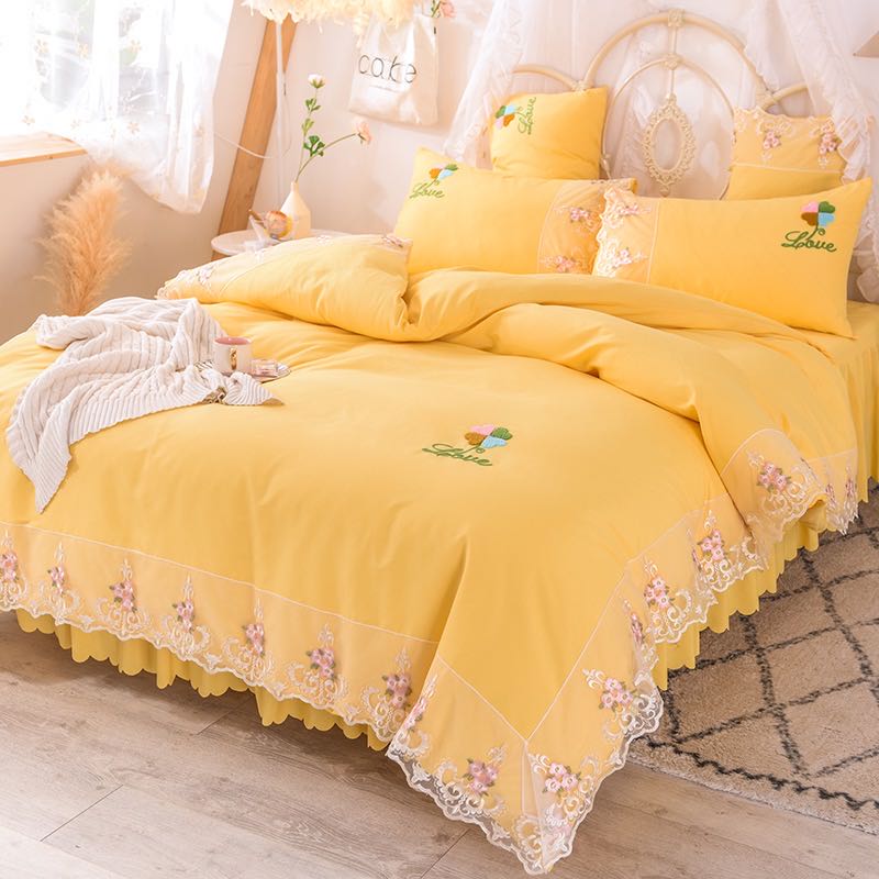 Four-piece Set Of Net Red Bedding