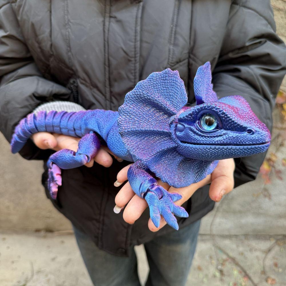 Frilled Neck Lizard Figurine 3D Printed, Large Umbrella Lizard Animal Sculpture 8 Color Styles — image 11
