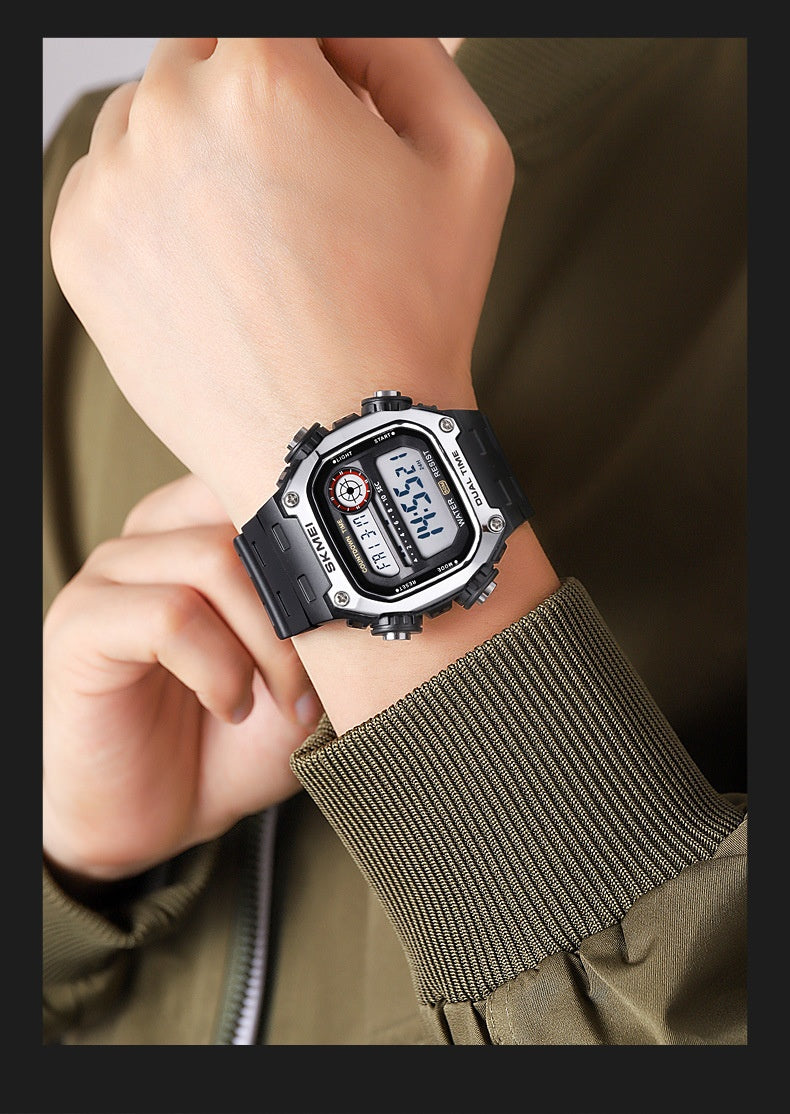 Multifunctional Sports Smartwatch For Men And Women